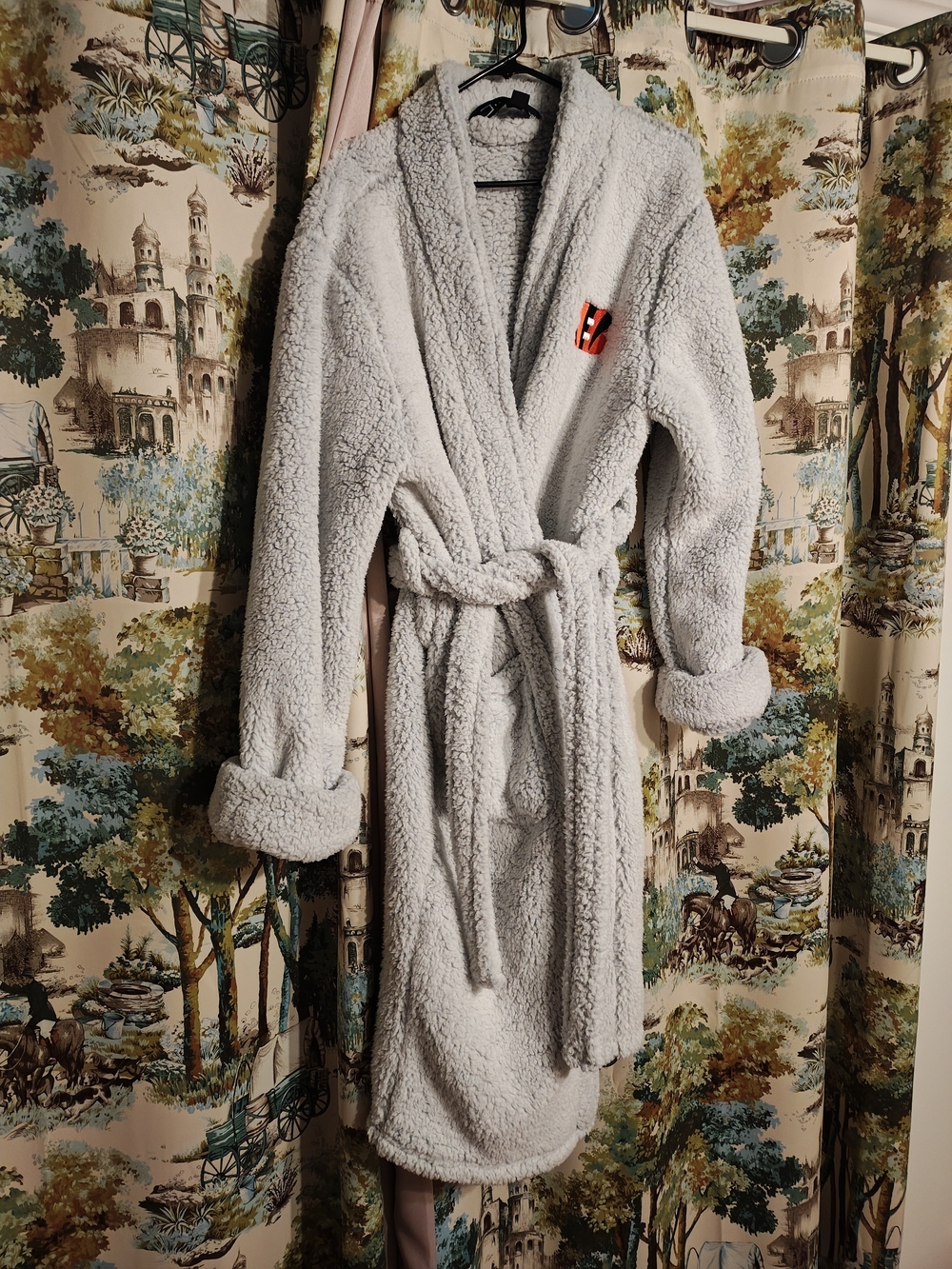 NFL Northwest Light Gray Sherpa Robe: BENGALS